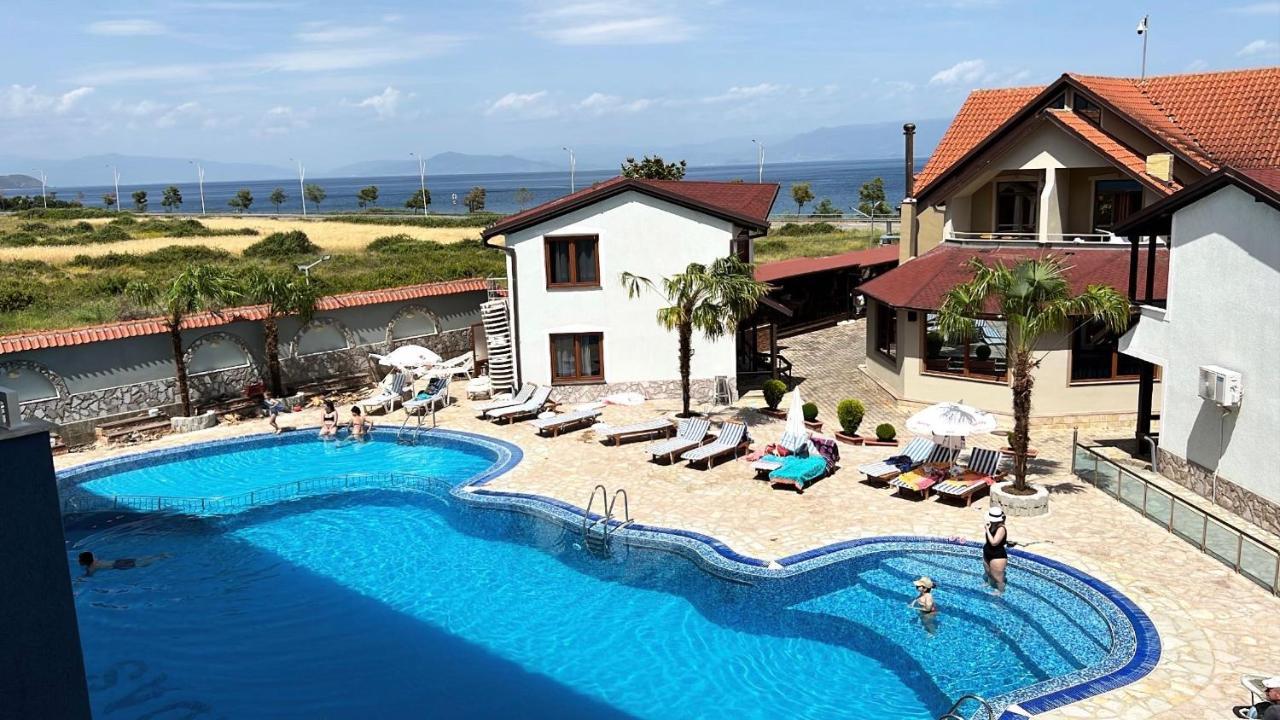 Hotel Lyhnidas Udenisht 외부 사진