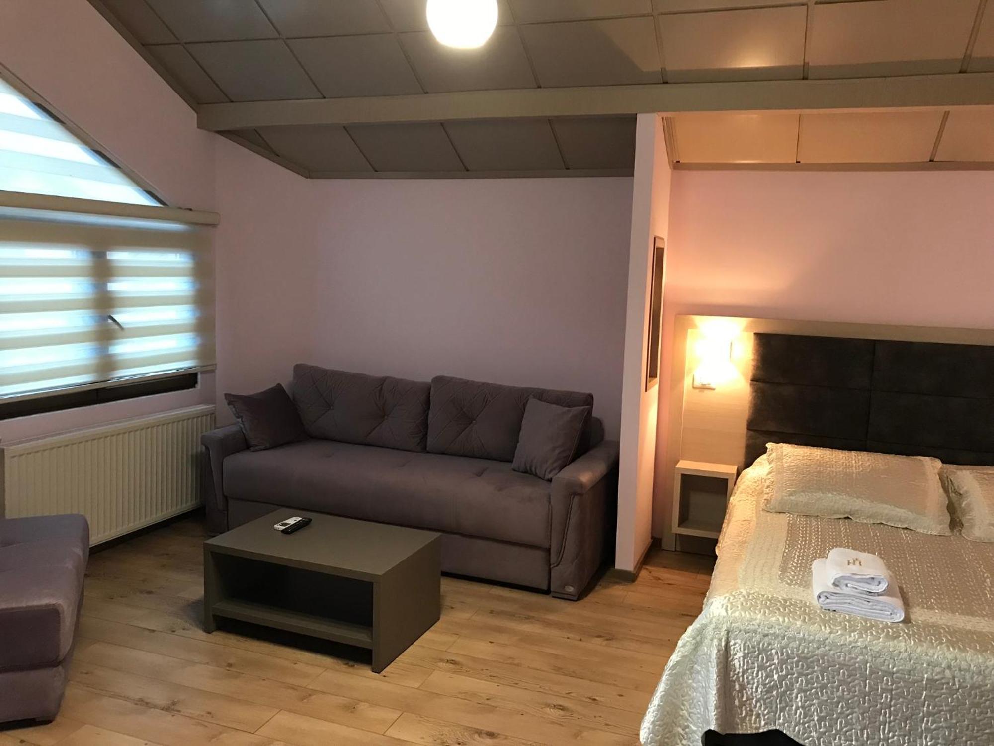 Hotel Lyhnidas Udenisht 외부 사진