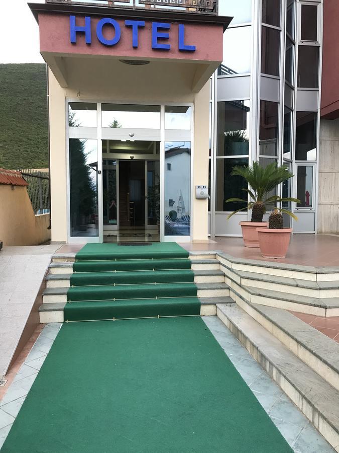 Hotel Lyhnidas Udenisht 외부 사진